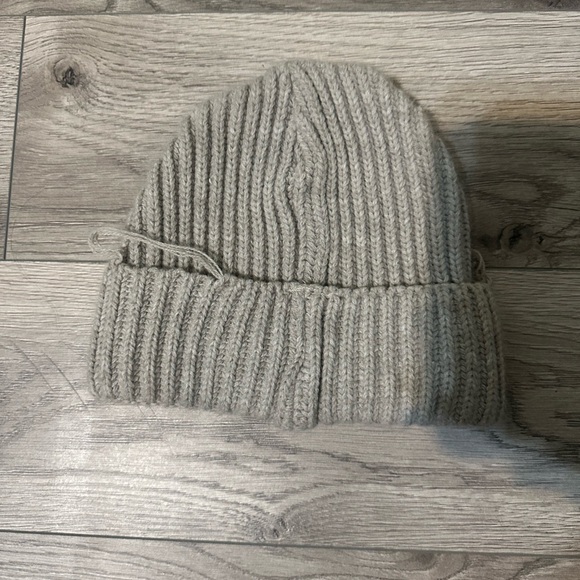 Carhartt Beanie - Picture 2 of 3